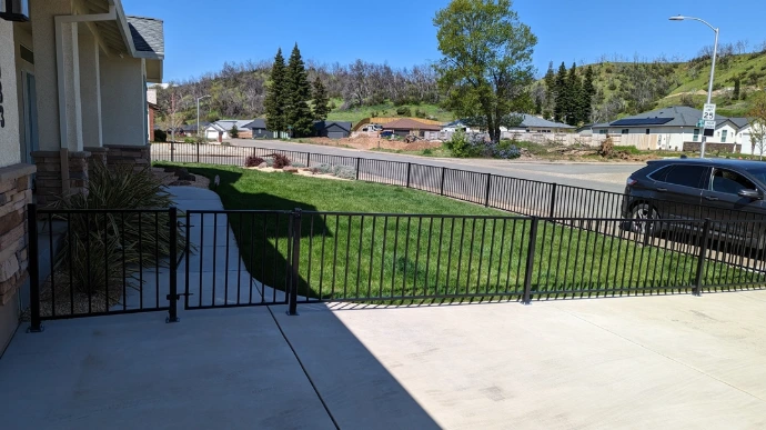 3ft tall metal fence